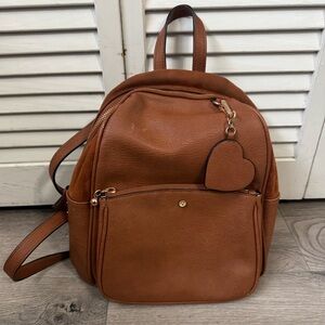 Backpack has few flaws on the side